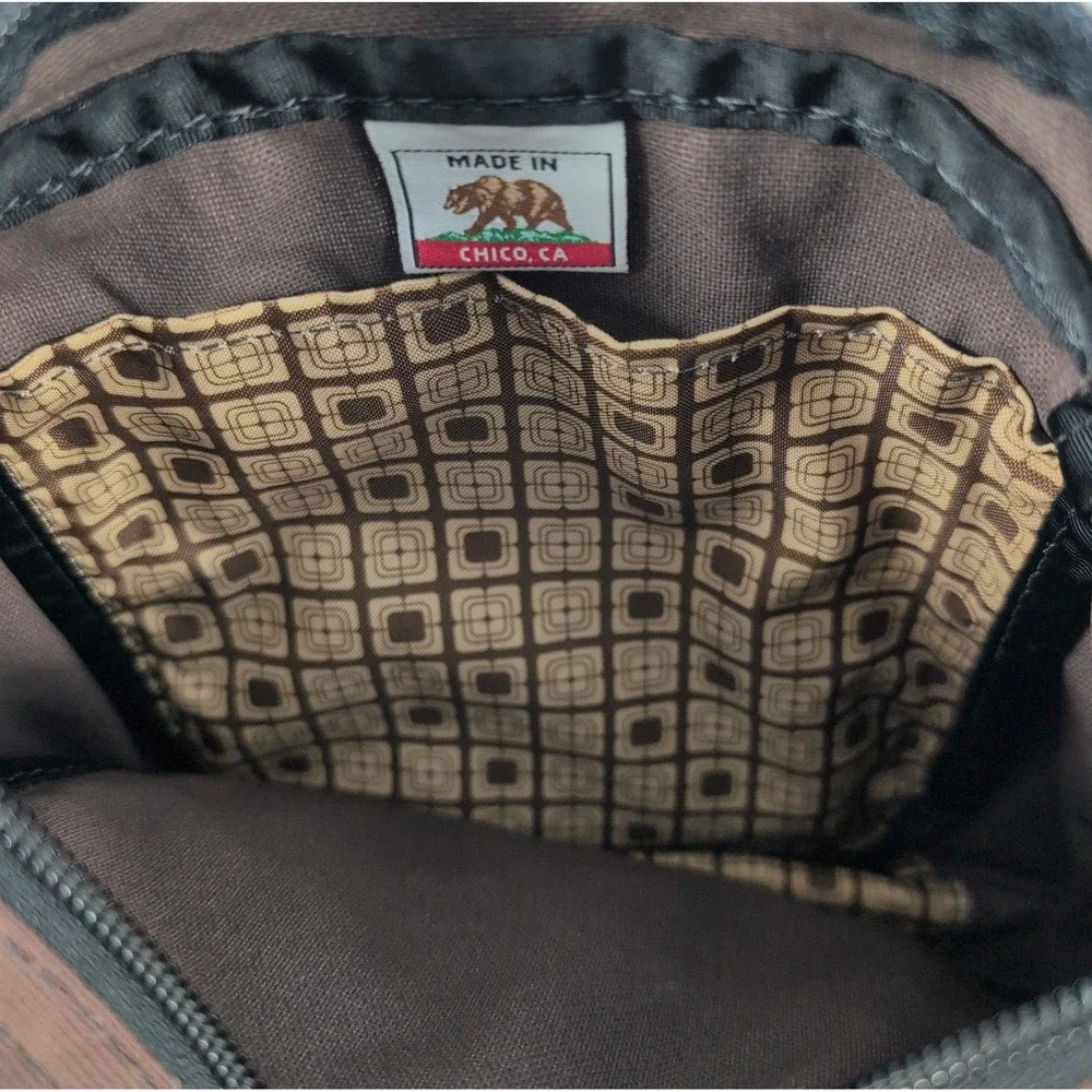 Overland Equipment Crossbody Multi-compartment Shoulder Bag Messenger Brown